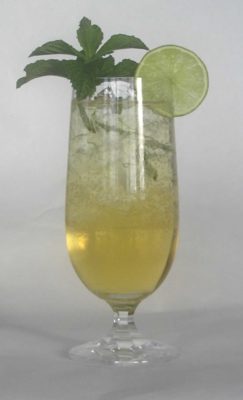 "Gingermede Spritzer"